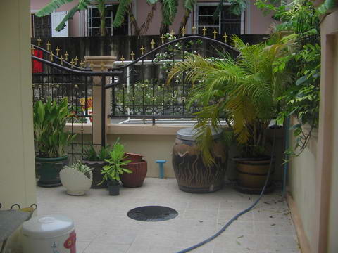 Wat Boonsamphan Townhouse for Sale