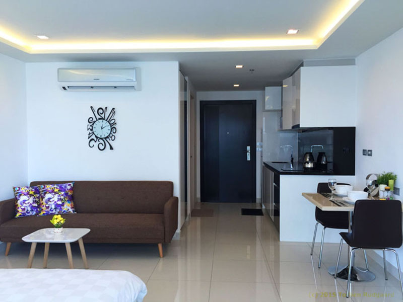 Sea View Condo for Rent in Wong Amat Beach, Pattaya