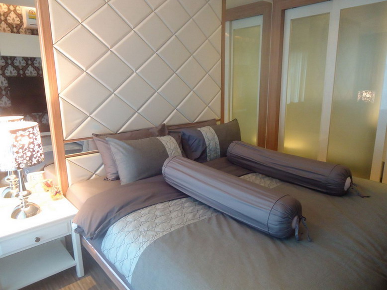 A Beautiful 2 Bedrooms Condo for Sale in Jomtien