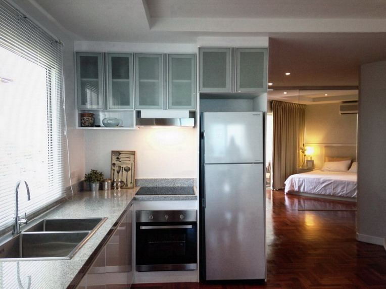 1 Bedroom Condo for Sale Rent with Sea View Wong Amat Beach