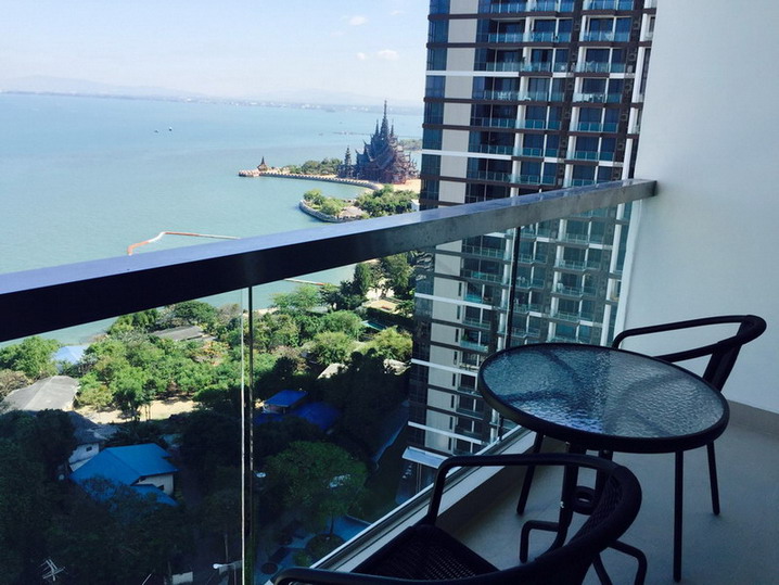 Sea View New luxury Condo for Rent in Wong Amat Beach