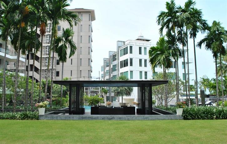 Duplex Condo for Rent with Private Beach in Wong Amat Beach, Pattaya