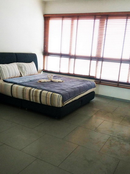 2 Bedrooms Beachfront Condo For Rent in Wong Amat Beach Pattaya, Thailand