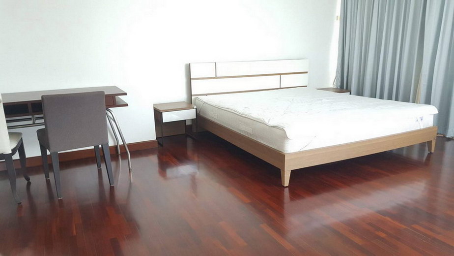 Large 3 Bedrooms Condo for Rent in Wong Amat Beach Pattaya