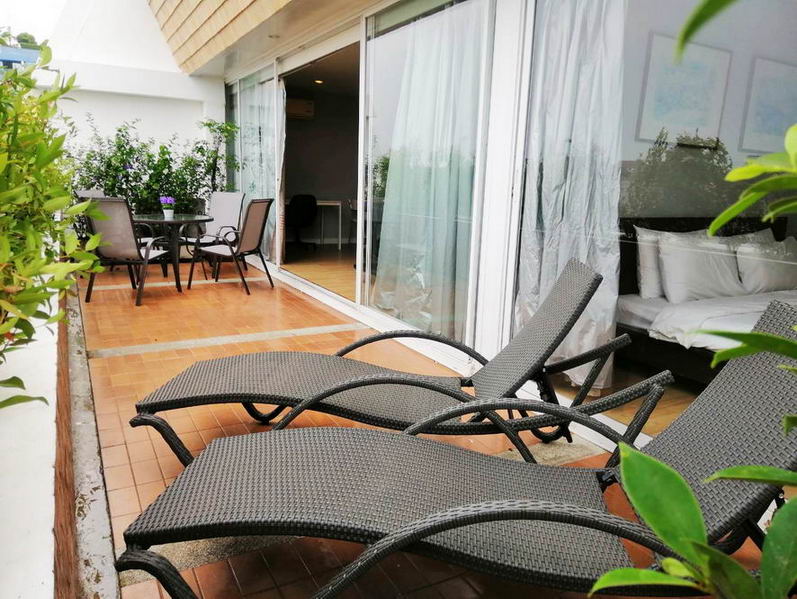 Large 2 Bedrooms Condo For Rent Jomtien Beach, Pattaya