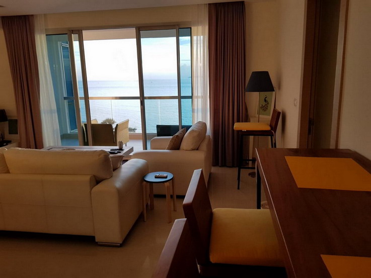 Luxury Condominium for Rent in Wong Amat Beach Pattaya