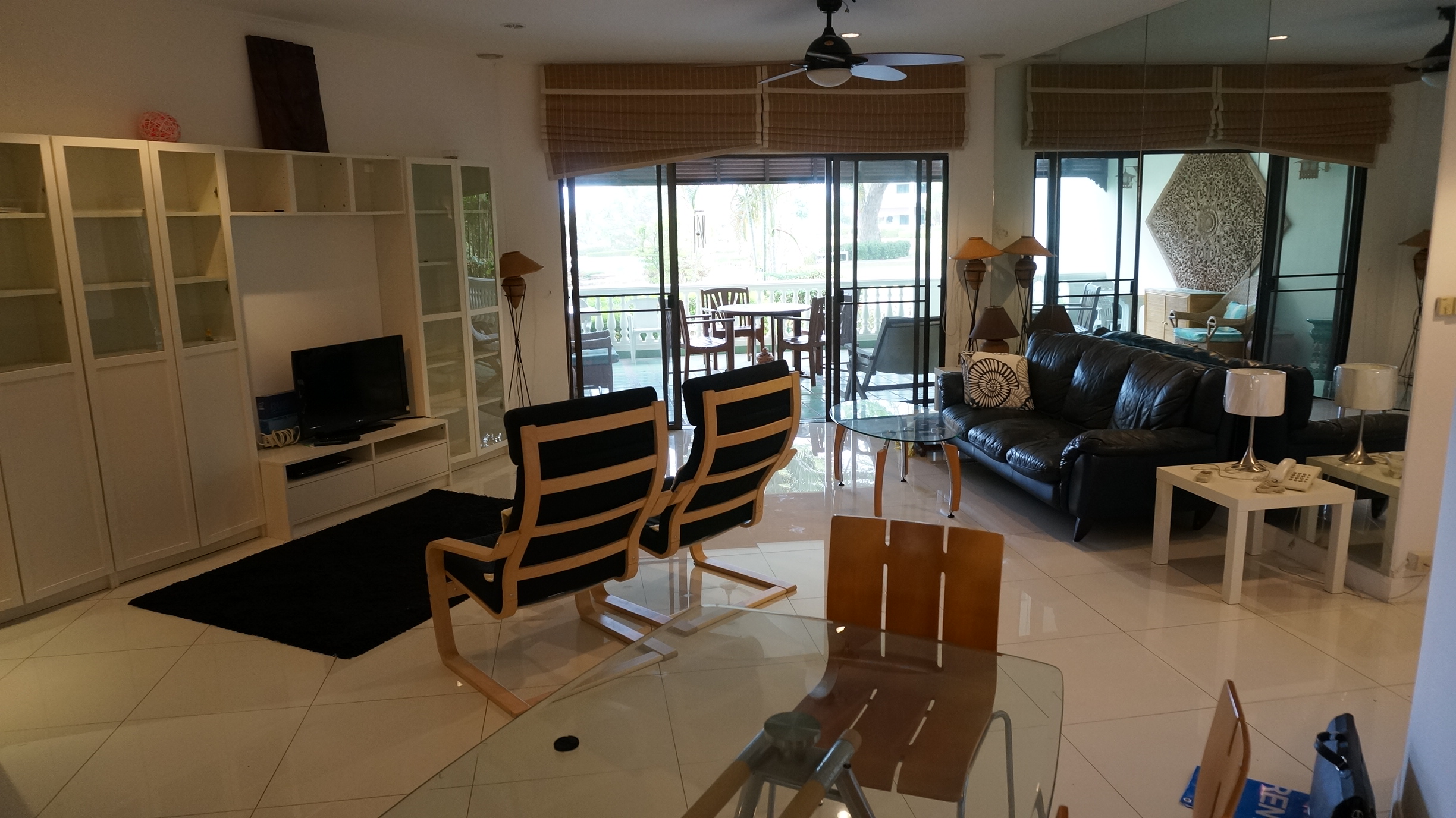 Beachfront 2 Bedrooms Condominium For Sale and Rent in Na Jomtien