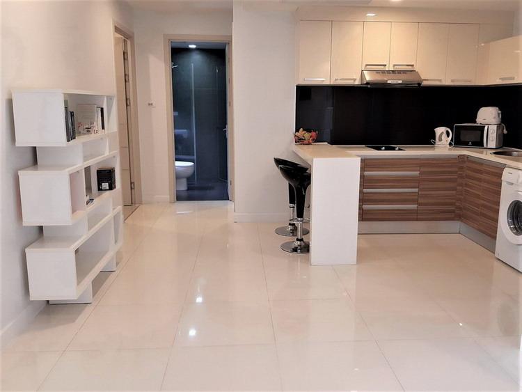 2 Bedrooms for Rent in Central Pattaya