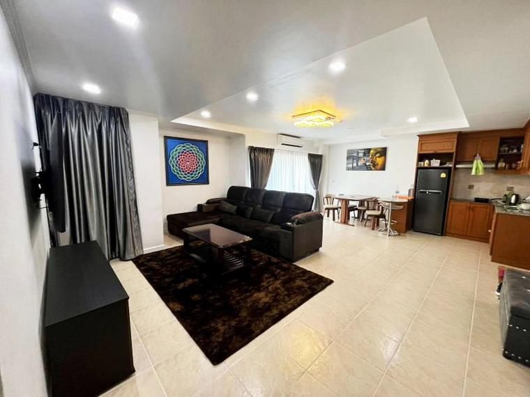 Large One Bedroom Condo for Sale on Pratumnak hill, Pattaya