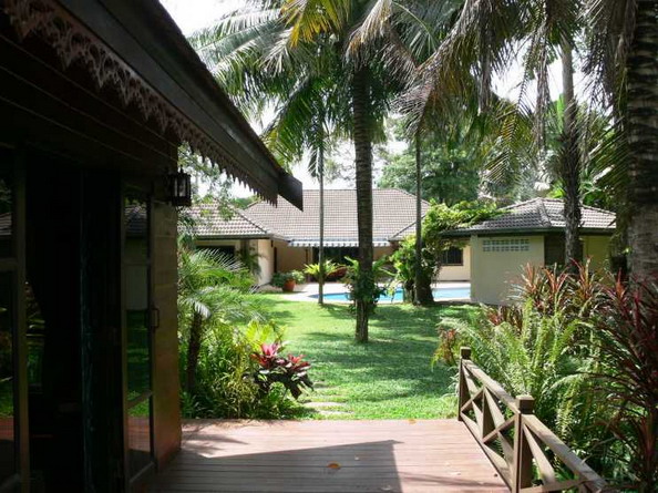 Single story Villa 4 Bed 4 Bath pool 1 Rai Fully landscaped Tropical Gardens.