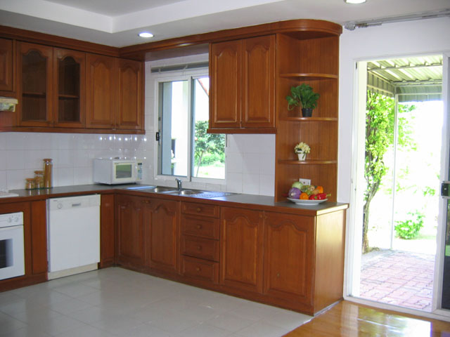 4 Bedrooms Rent a Fully Furnished Home at Golf Course