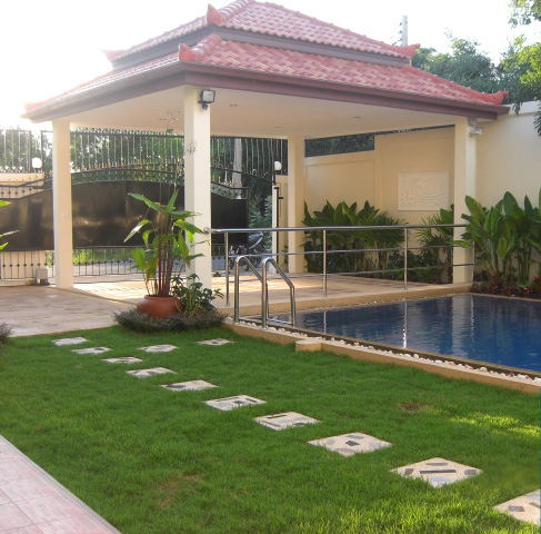 5 Bed House With Private Pool for Sale and Rent on Pratumnak Hill
