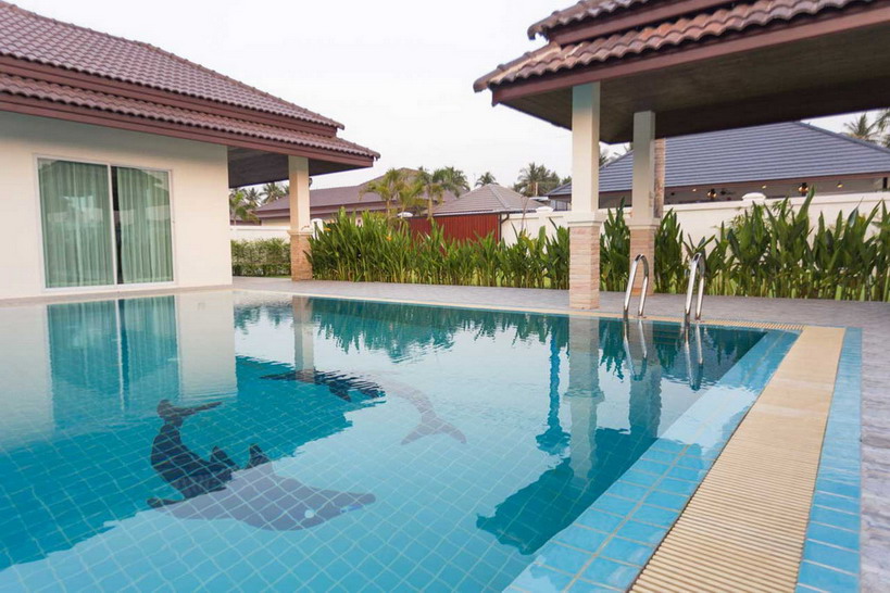 3 BED ROOM HOUSE WITH PRIVATE SWIMMING POOL, IN HUAY YAI