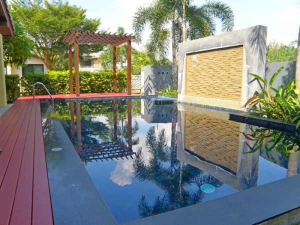 Pool Villa For Rent in East Pattaya Thailand