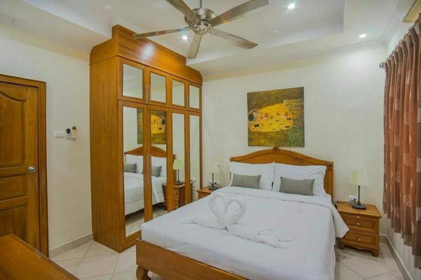 3 Bedrooms Pool Villa  For Rent  at Jomtien, Pattaya