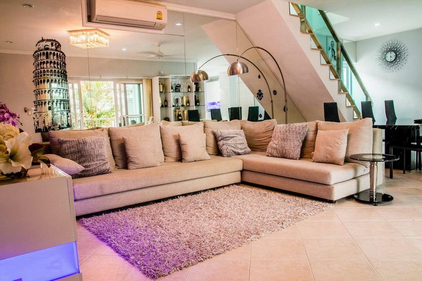 Private Beach Access 6 Bedrooms Villa for Sale in Pratumnak Hill, Pattaya